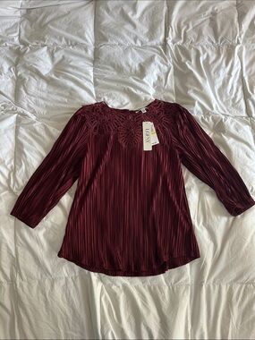 Rio & Rian - Lightweight Pleated Burgundy Women's Top with Crochet Yoke - M